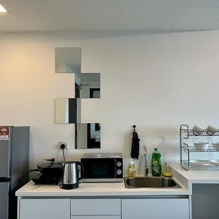Welcome Suite At Trefoil Setia Alam Shah Alam Exterior photo